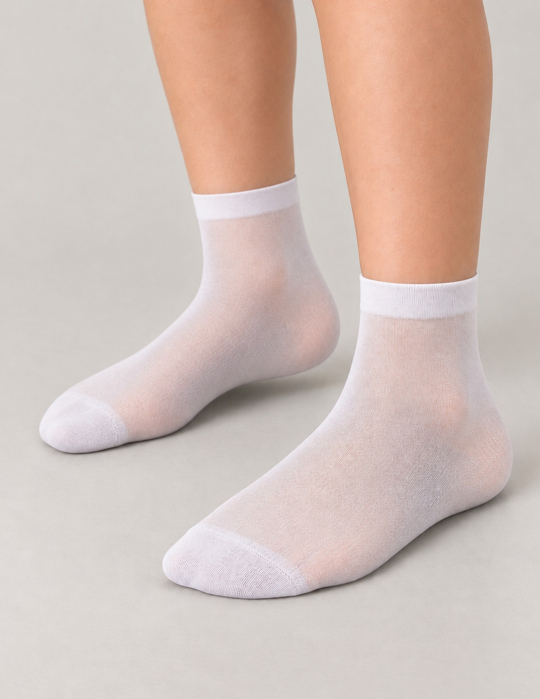 chaussettes garçon fines blanches