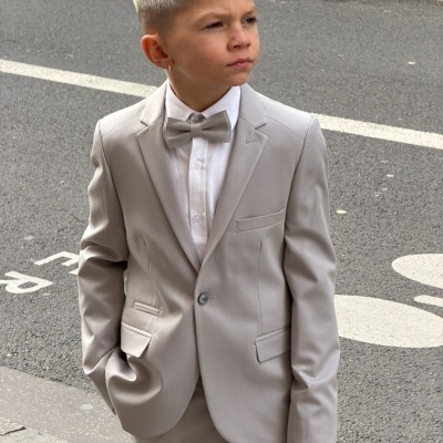 Mariage de septembre : Habiller votre enfant avec style