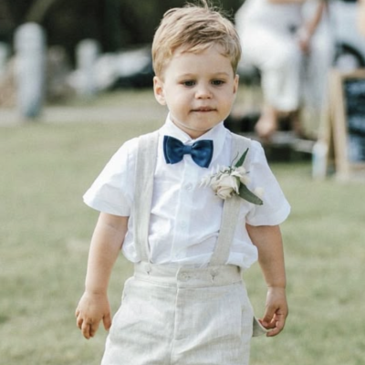 Accessoires indispensables pour une tenue de cérémonie enfant réussie !